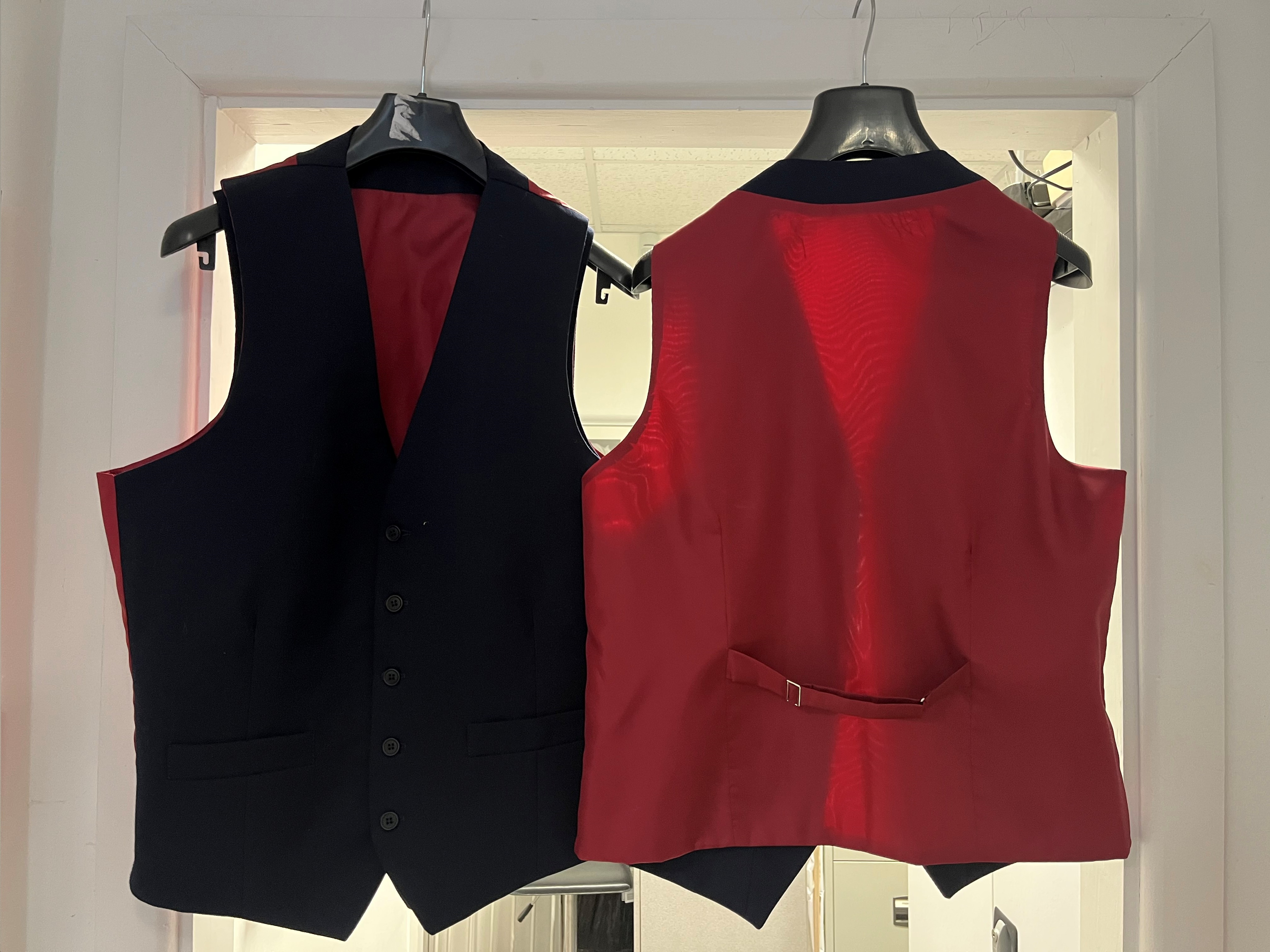 JRWAISTCOAT38